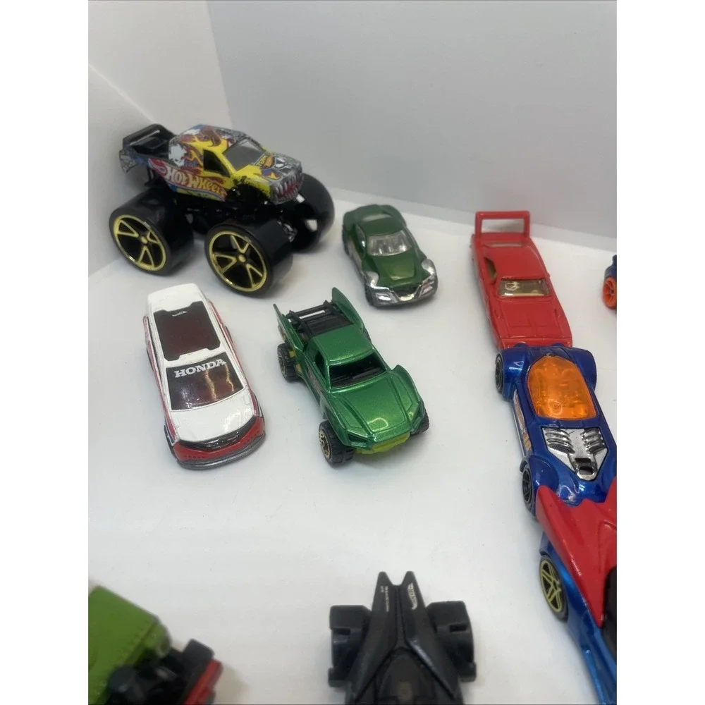 Hot Wheels Cars and 1 Monster Truck,vroom Truck and Loose Lot Of 20 In All Total